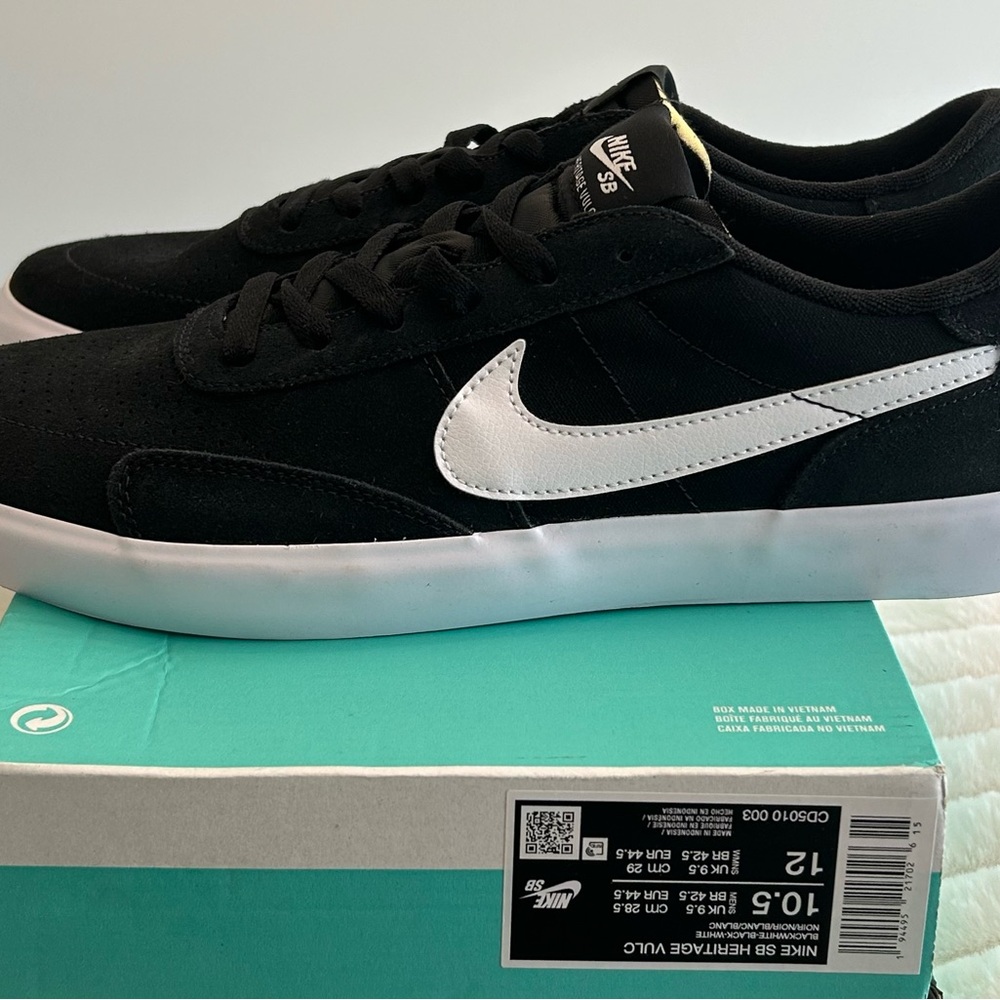 Men's Nike SB Heritage Vulc Sneakers - White / Black Size 10.5